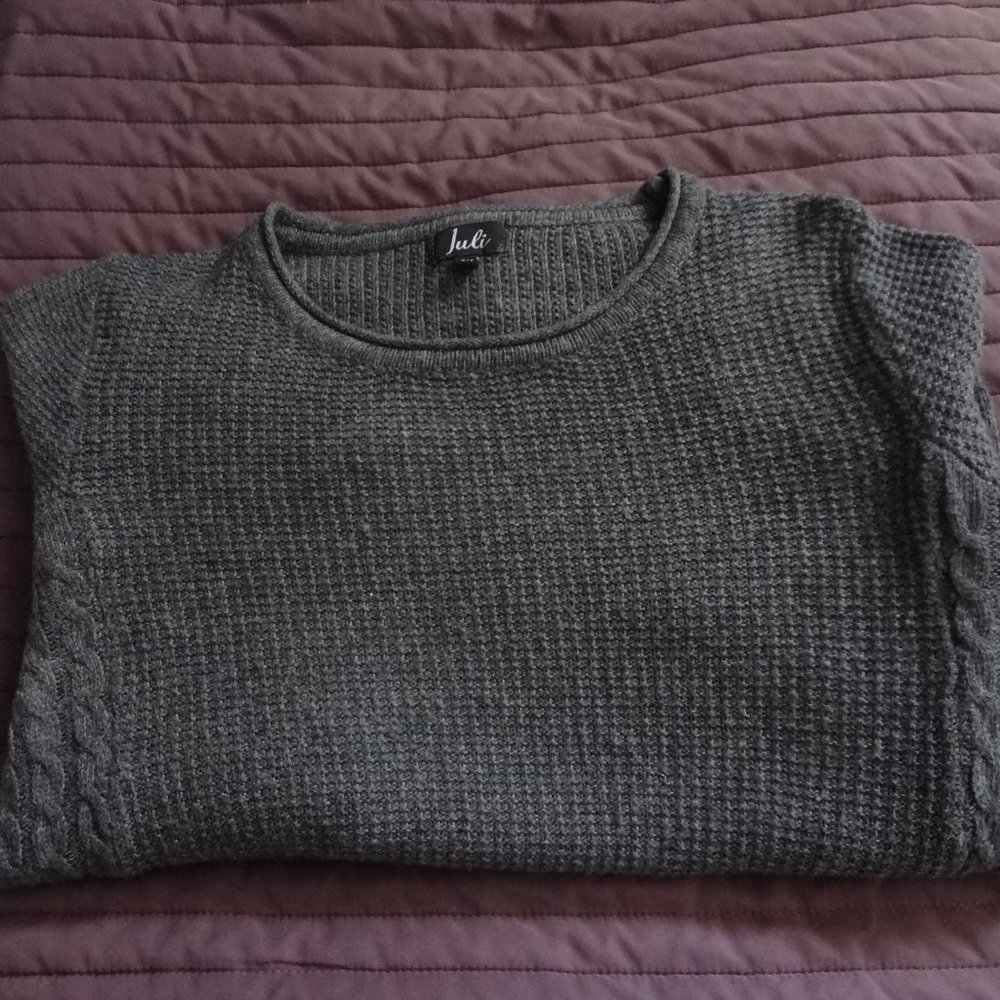 Juli small long sleeve grey sweatshirt